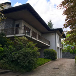 Cantù (Danubio/Centro) Villa di pregio con parco secolare di 5300mq