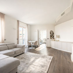 Milano (Primaticcio/Bande Nere) Quadrilocale Via dei Benedettini Zona Primaticcio con BOX