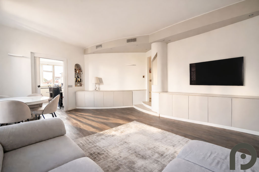 Milano (Primaticcio/Bande Nere) Quadrilocale Via dei Benedettini Zona Primaticcio con BOX