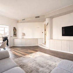 Milano (Primaticcio/Bande Nere) Quadrilocale Via dei Benedettini Zona Primaticcio con BOX