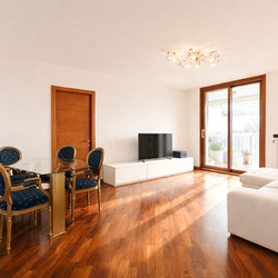 Milano (Fondazione Prada) - Ampio tre locali di recente costruzione