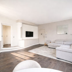 Milano (Primaticcio/Bande Nere) Quadrilocale Via dei Benedettini Zona Primaticcio con BOX