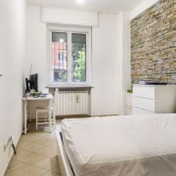 Milano (Caracciolo/Piazza Firenze) Ampio due locali con  cucina abitabile