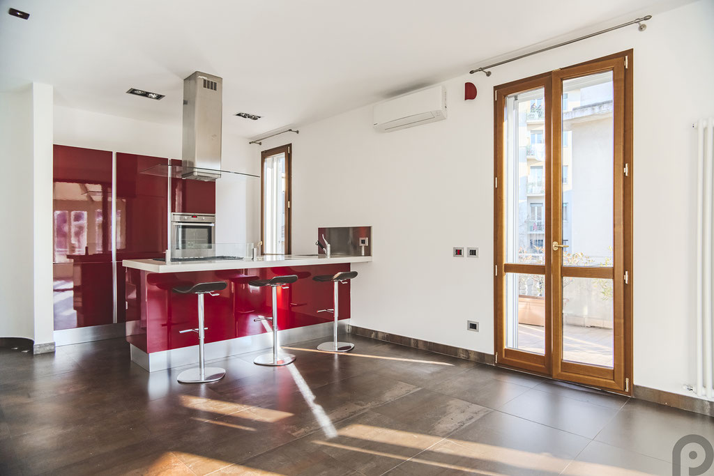Milano (Sardegna/Washington) Appartamento di charme con terrazzo al piano