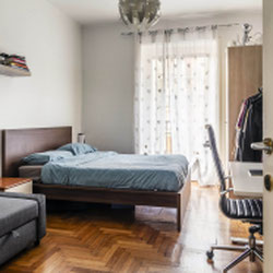 Milano (P.le Siena/Gambara) Quadrilocale con balconi