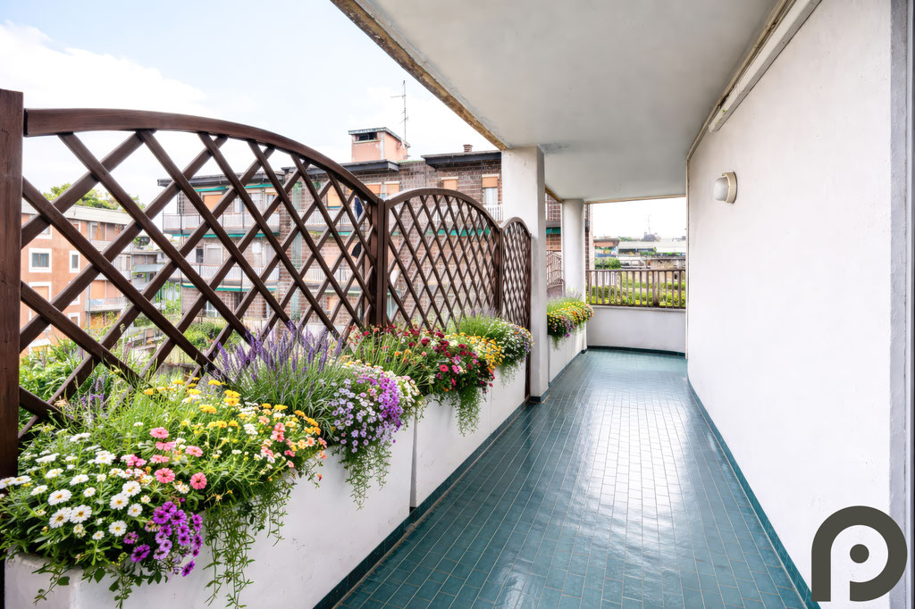 Milano (Primaticcio/Bande Nere) Quadrilocale Via dei Benedettini Zona Primaticcio con BOX