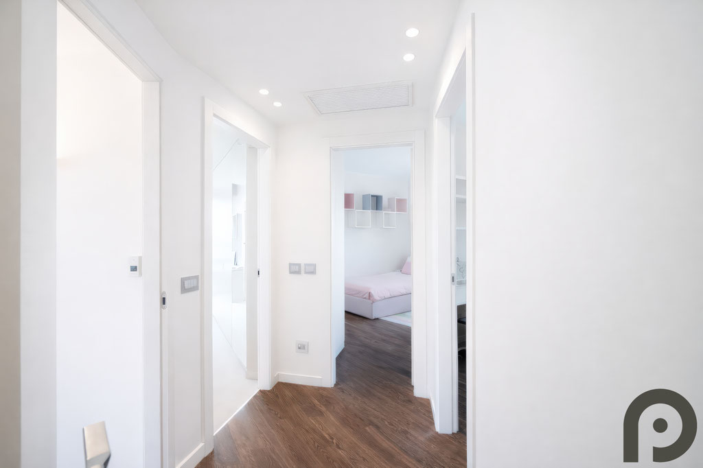 Milano (Primaticcio/Bande Nere) Quadrilocale Via dei Benedettini Zona Primaticcio con BOX