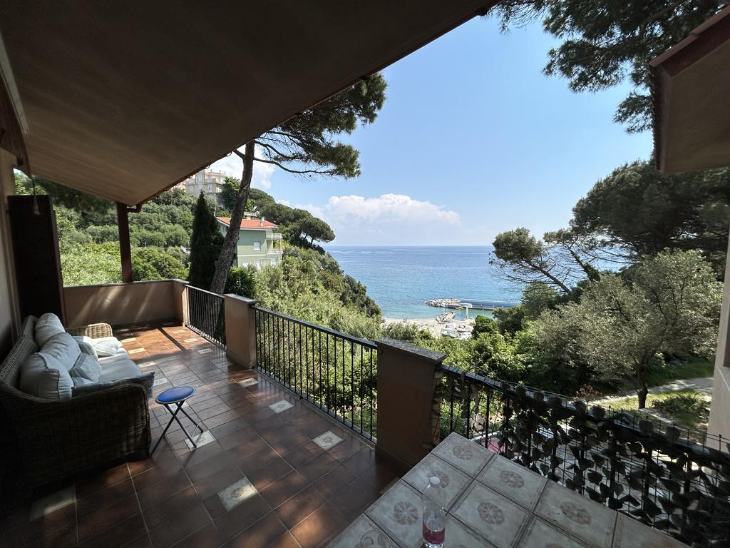 Celle Ligure - Appartamento con terrazza e vista mare