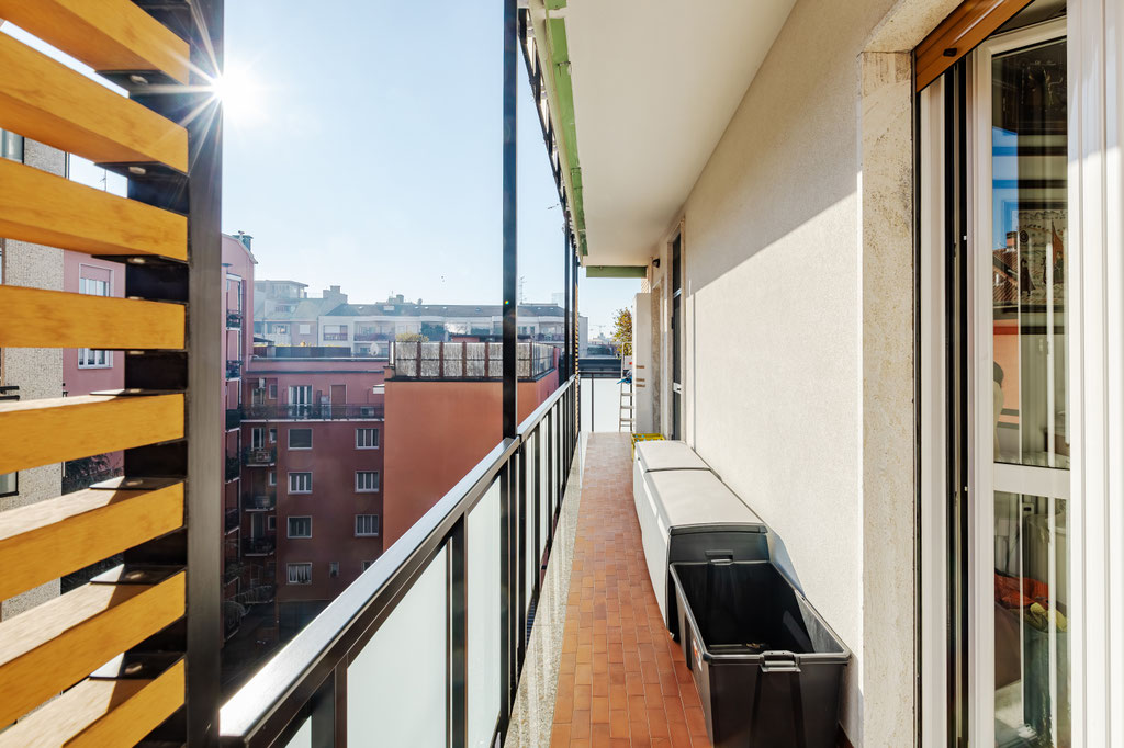 Milano (Sempione/Sarpi) - Ampio appartamento con terrazzo al piano
