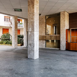 Milano (Sempione/Sarpi) - Ampio appartamento con terrazzo al piano