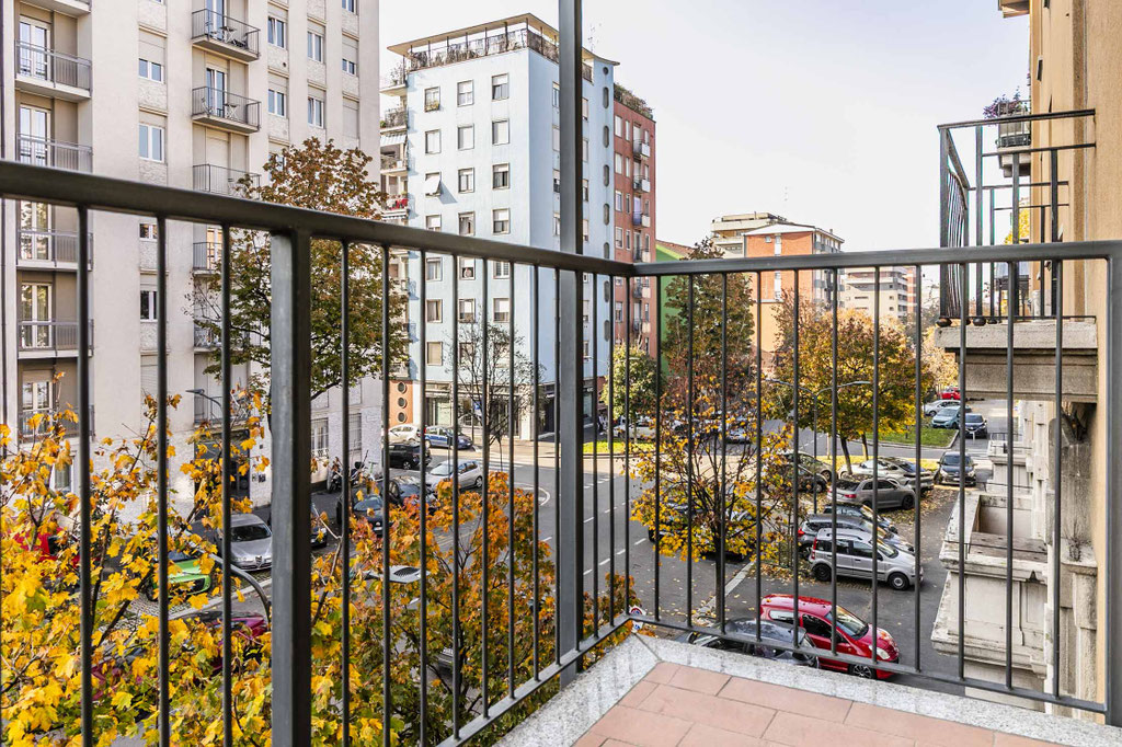 Milano (P.le Siena/Gambara) Quadrilocale con balconi