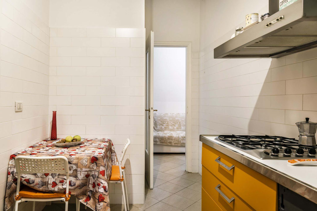 Milano (Caracciolo/Piazza Firenze) Ampio due locali con  cucina abitabile