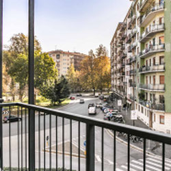 Milano (P.le Siena/Gambara) Quadrilocale con balconi