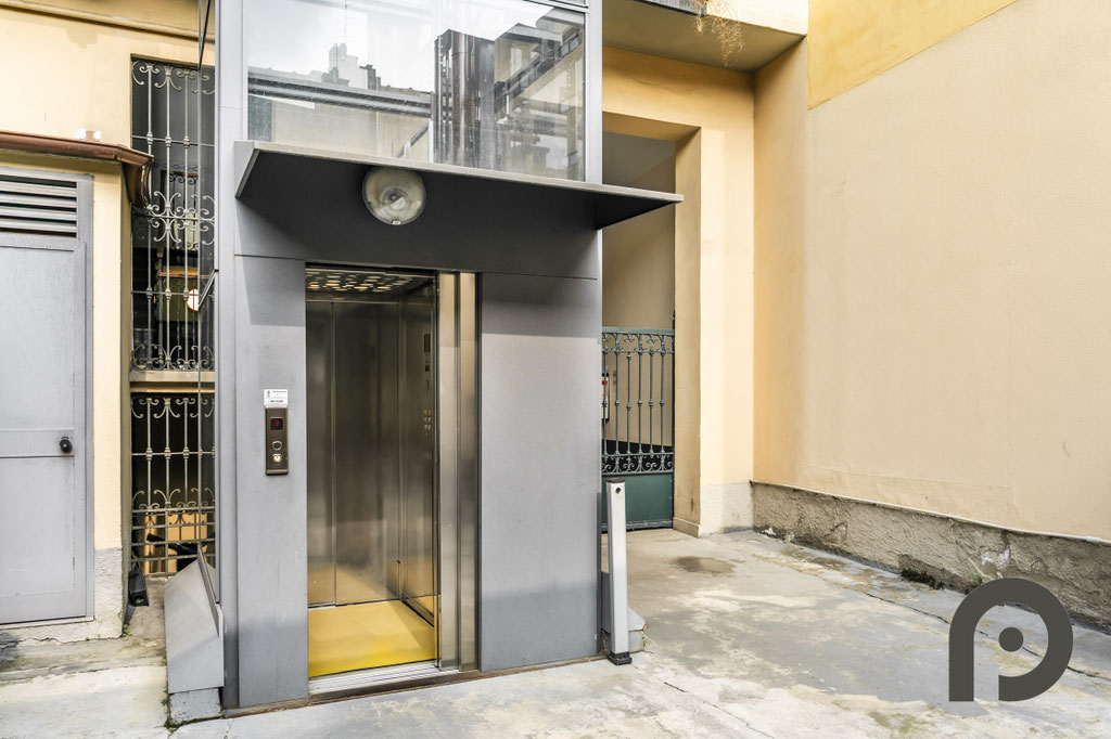 Milano (Gerusalemme) - Trilocale di charme con travi a vista