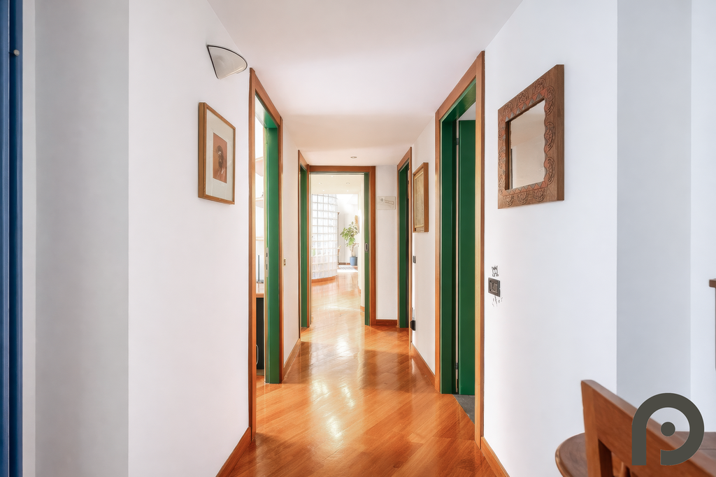Milano (Porta Venezia/Spallanzani) Attico con terrazzo di 50 mq nel cuore di Porta Venezia