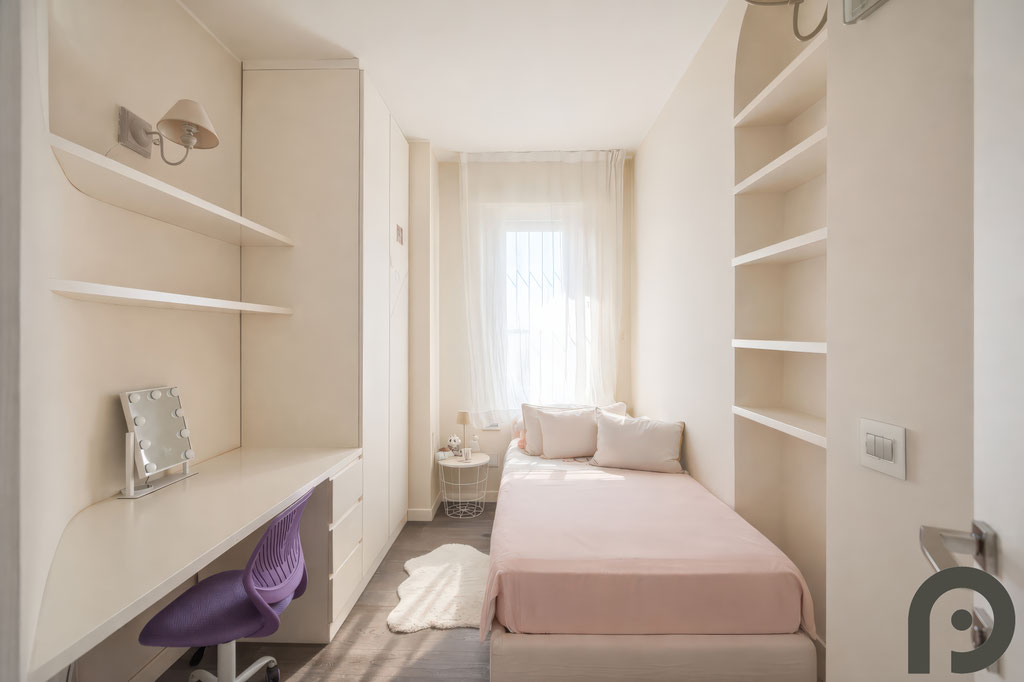 Milano (Primaticcio/Bande Nere) Quadrilocale Via dei Benedettini Zona Primaticcio con BOX