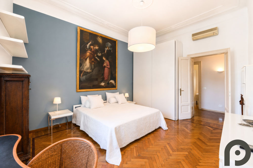 Milano (Sforza/Guastalla) Raffinato trilocale nel cuore di Milano in splendido stabile storico