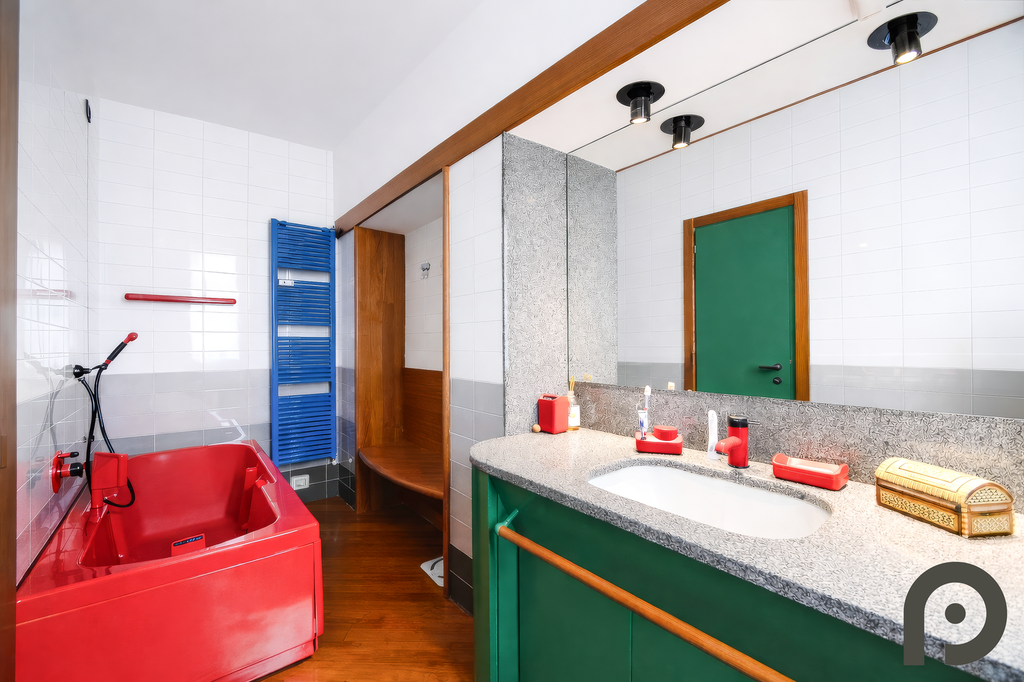Milano (Porta Venezia/Spallanzani) Attico con terrazzo di 50 mq nel cuore di Porta Venezia