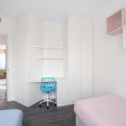 Milano (Primaticcio/Bande Nere) Quadrilocale Via dei Benedettini Zona Primaticcio con BOX