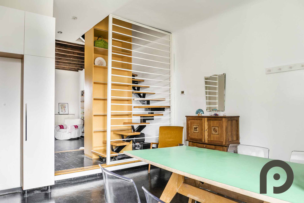 Milano (Navigli/Porta Ticinese) Ampio duplex vista darsena in locazione