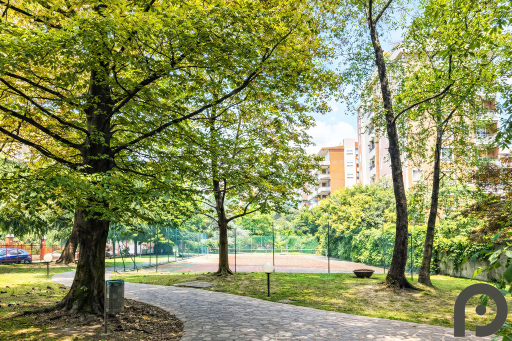 Milano (Primaticcio/Bande Nere) Quadrilocale Via dei Benedettini Zona Primaticcio con BOX