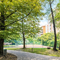 Milano (Primaticcio/Bande Nere) Quadrilocale Via dei Benedettini Zona Primaticcio con BOX