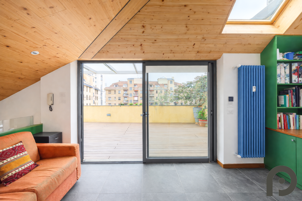 Milano (Porta Venezia/Spallanzani) Attico con terrazzo di 50 mq nel cuore di Porta Venezia
