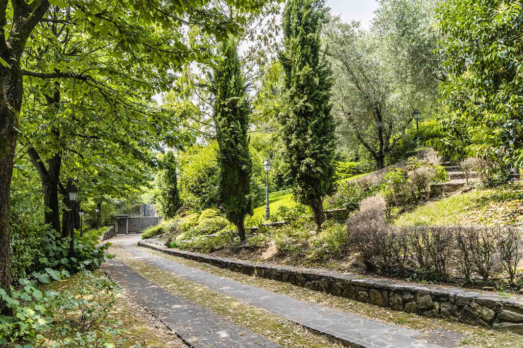 Bergamo (Conca D'Oro) Elegante Dimora dove il paesaggio incontra l’arte dell'abitare