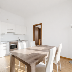 Milano (Carrobbio/Centro Storico) - Bilocale luminoso nel cuore di Milano