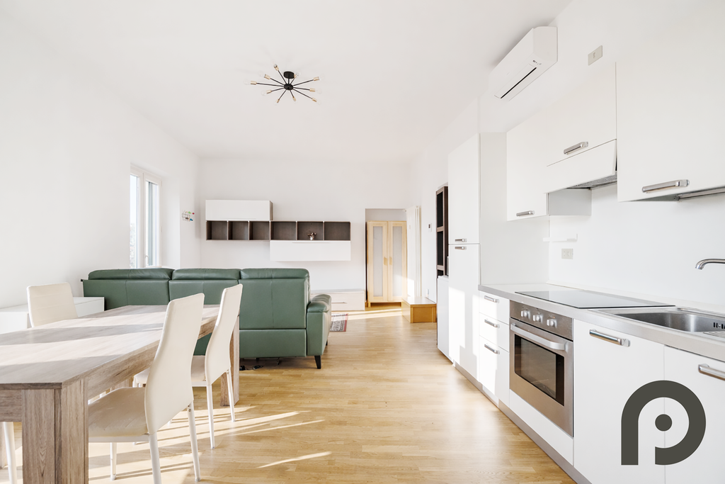 Milano (Carrobbio/Centro Storico) - Bilocale luminoso nel cuore di Milano