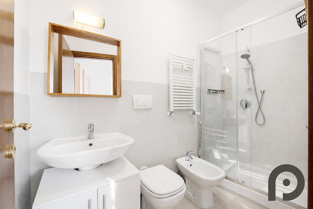 Milano (Carrobbio/Centro Storico) - Bilocale luminoso nel cuore di Milano