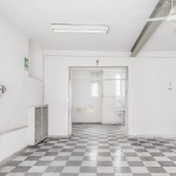 Milano (Precotto/Gorla) Ampio Laboratorio con triplo accesso