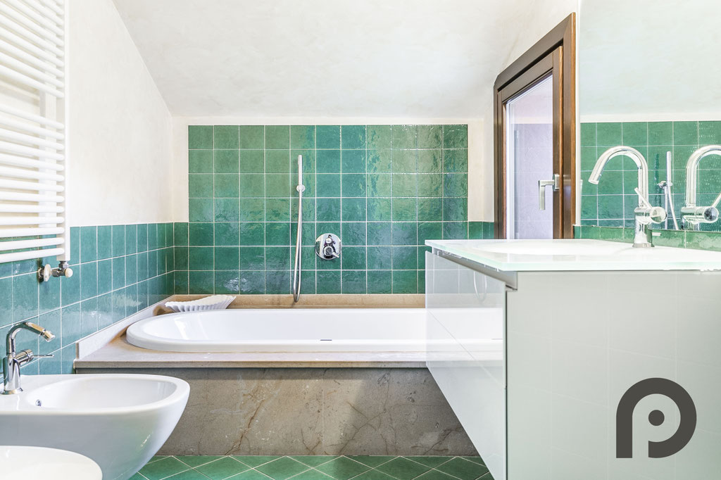 Arcisate (Varese) Splendida Villa con Piscina