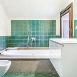 Arcisate (Varese) Splendida Villa con Piscina
