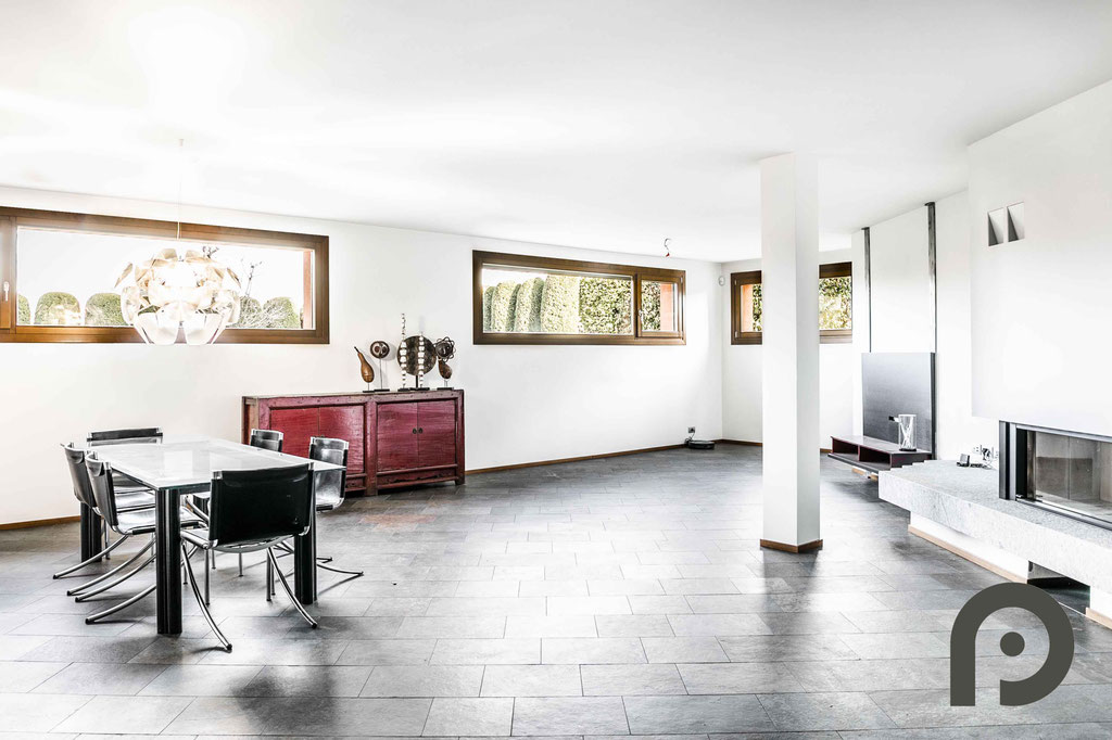 Arcisate (Varese) Splendida Villa con Piscina