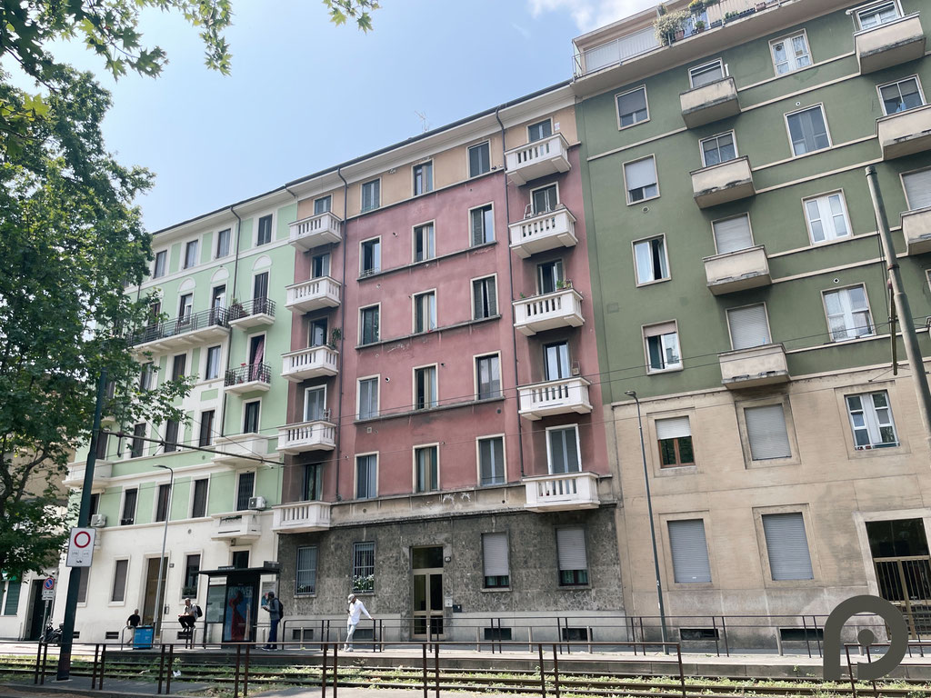 Milano (Certosa) Ottimo due locali con balcone