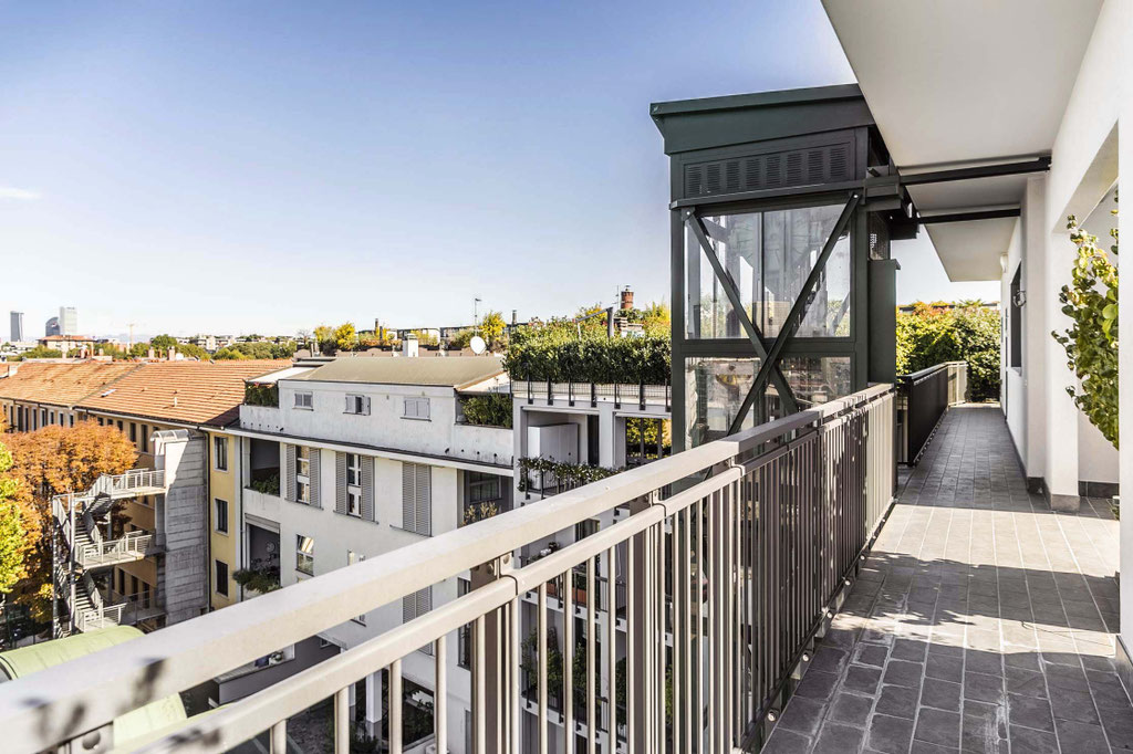 Milano (Porta Ticinese/Navigli) Attico e Superattico con vista panoramica