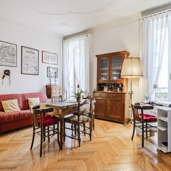 Milano (Cenisio/Piazza Firenze) Elegante Bilocale di 82 mq in Stabile d’Epoca