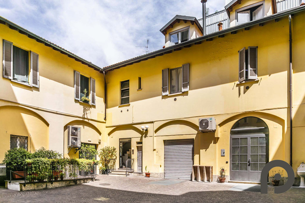 Milano (Bocconi/Porta Romana) Bilocale in contesto d'epoca