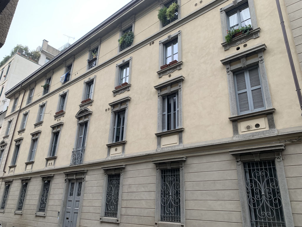 Milano (Corso Italia/Santa Sofia) - Quadrilocale da ristrutturare