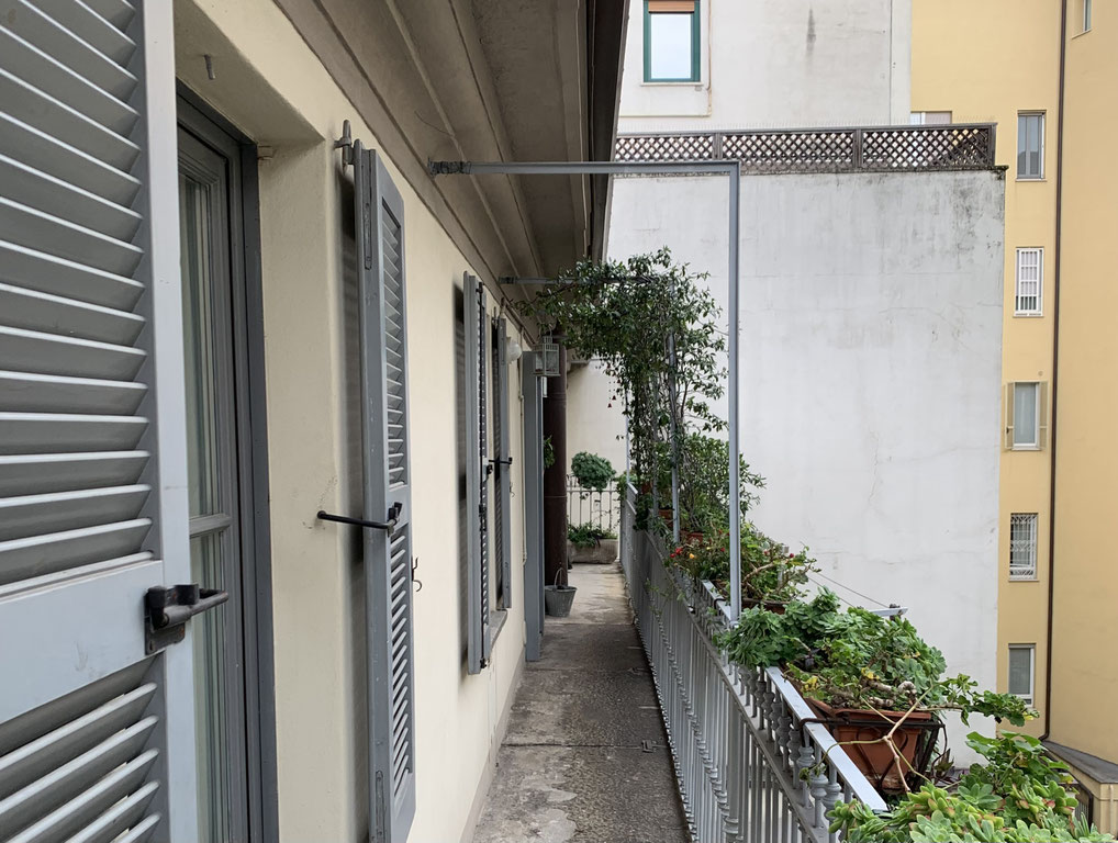 Milano (Corso Italia/Santa Sofia) - Trilocale da ristrutturare