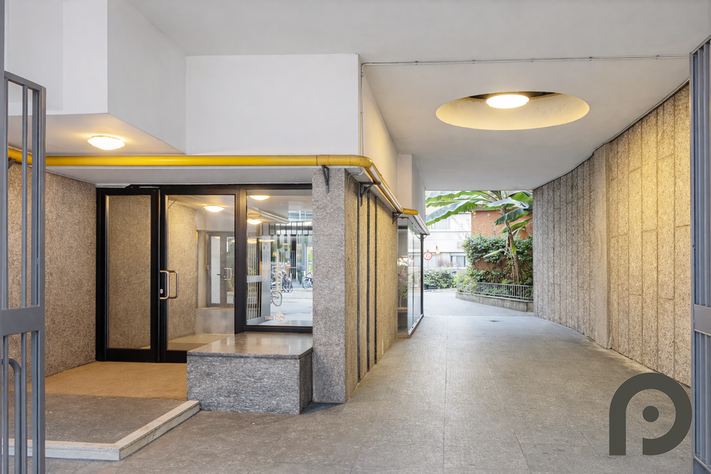 Milano (Crocetta/Missori) Elegante due locali ristrutturato a nuovo