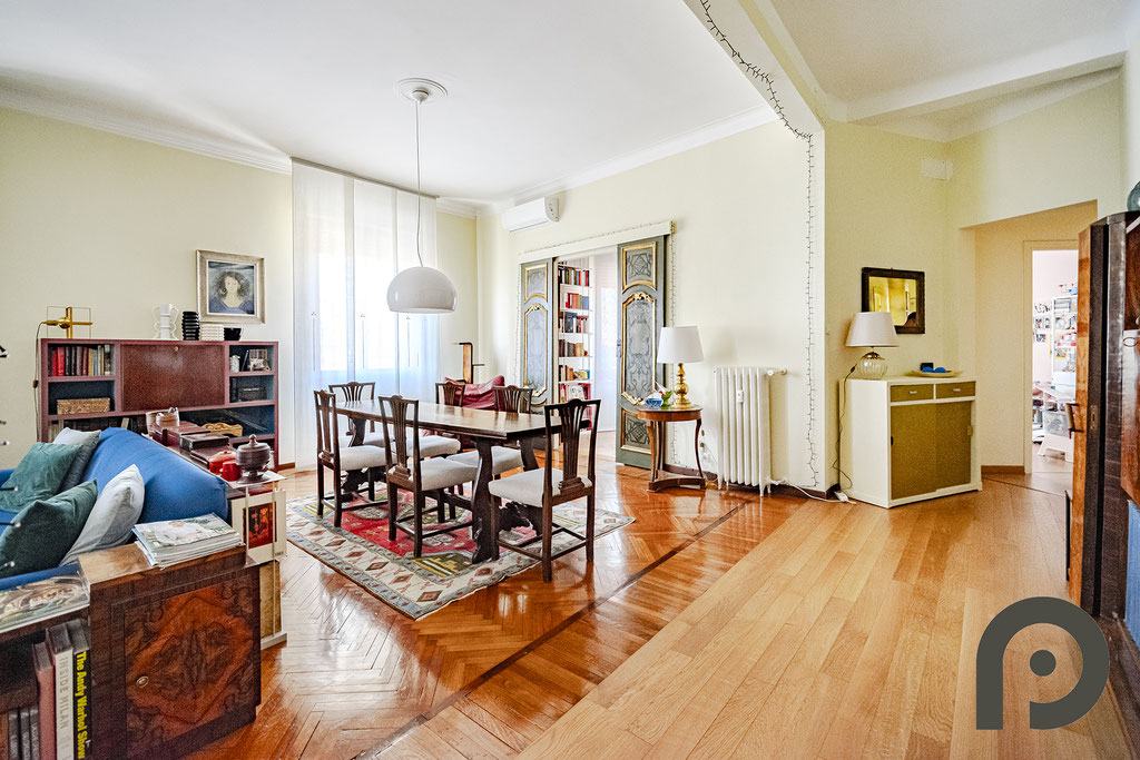 Milano (NoLo) Ampio Cinque locali con finiture di pregio