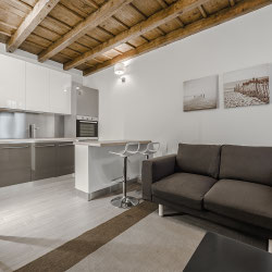 Milano (Brera/Porta Nuova) Bilocale nel cuore di Milano