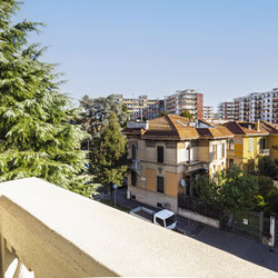 Milano (Maggiolina/Zara) Trilocale ristrutturato in contesto d'epoca