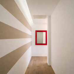 Milano (Crocetta/Missori) Elegante due locali ristrutturato a nuovo