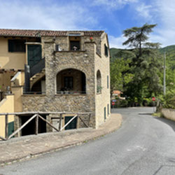Garlenda (Alassio) Ottimo trilocale con terrazzo