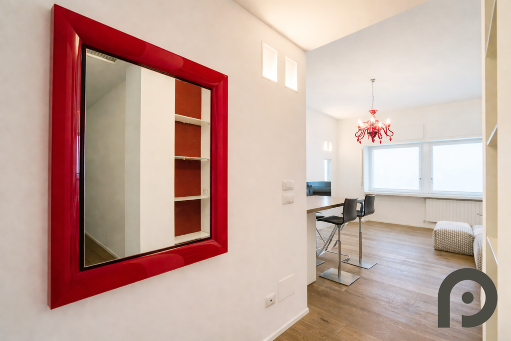 Milano (Crocetta/Missori) Elegante due locali ristrutturato a nuovo