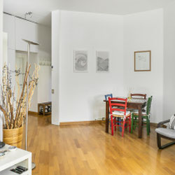 Milano ( Bande Nere ) Trilocale con giardino privato