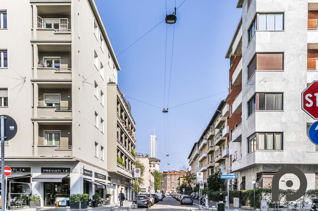 Milano (Amendola/City Life) Soluzione finemente ristrutturata  in palazzo d'epoca
